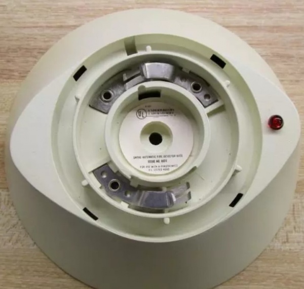 Pyrotronics DB-4TS, Pyrotronics (DB-4TS) Smoke Detector Base