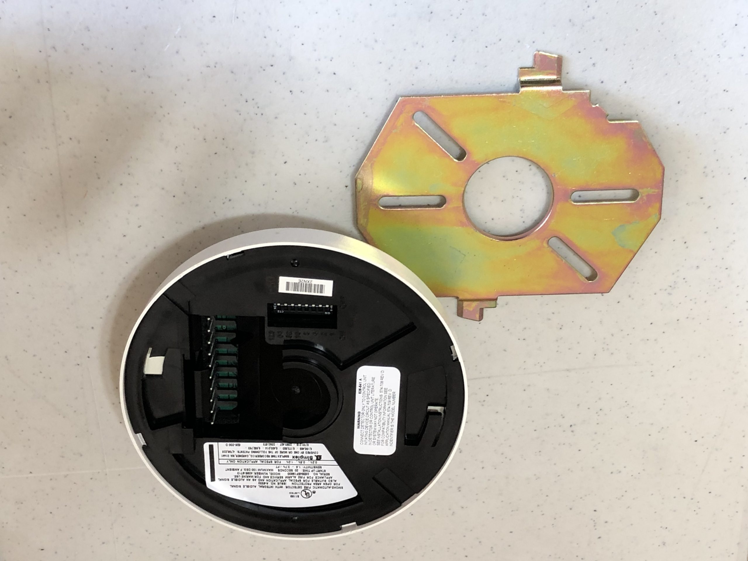 Simplex 4098-9713, Simplex (4098-9713) QuickConnect Sensor w/ Sounder 677-109