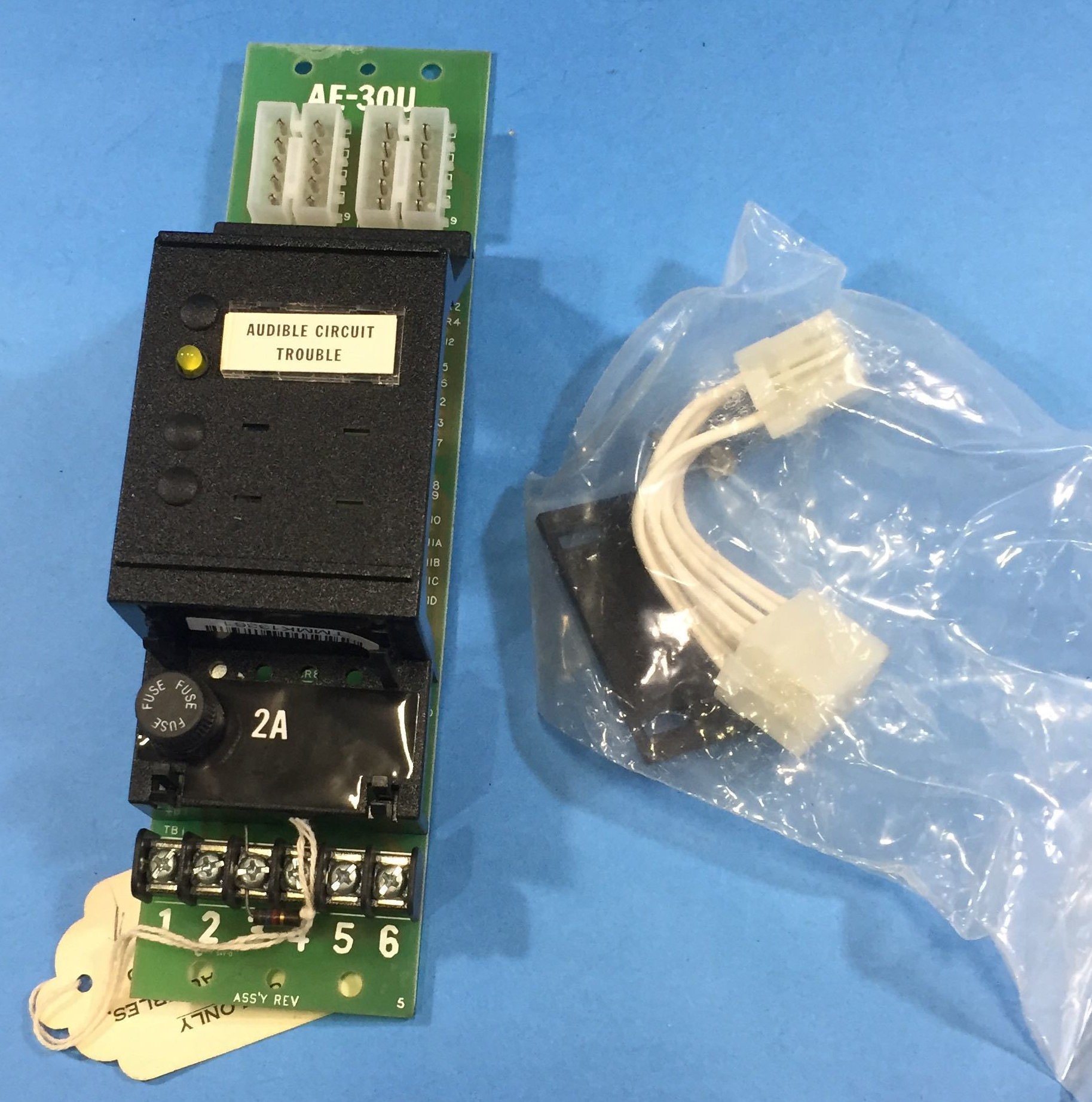 Siemens AE-30U, Siemens (AE-30U) Alarm Extender Module